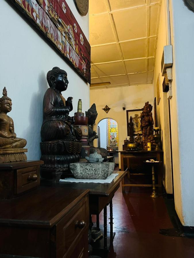 Traditional Kandyan House Exterior foto