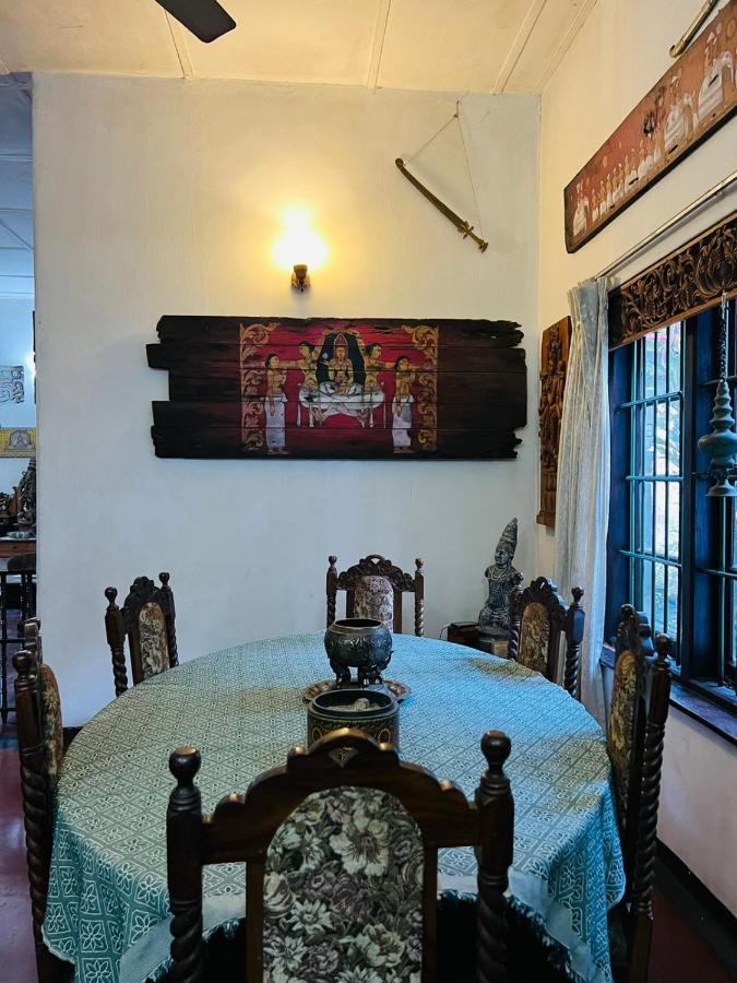 Traditional Kandyan House Exterior foto